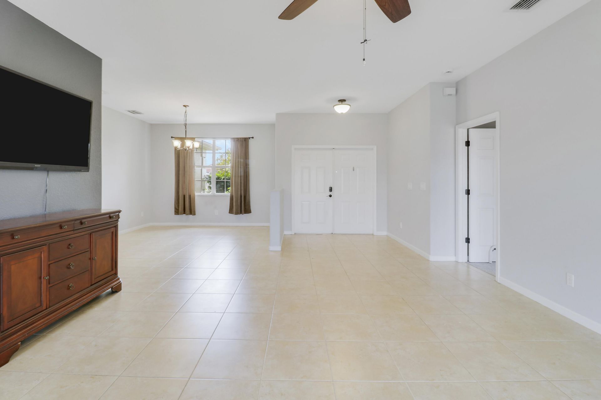 825 SW Mccracken Avenue, Port Saint Lucie, FL 34953 Photo