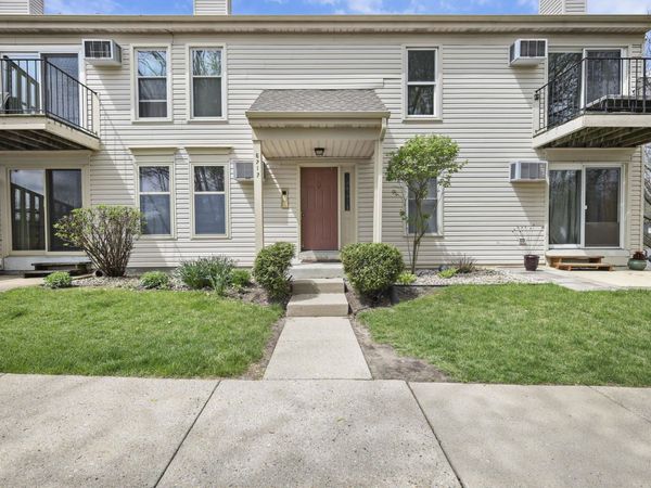 6717 Park Edge Drive, Unit D, Madison, WI 53719