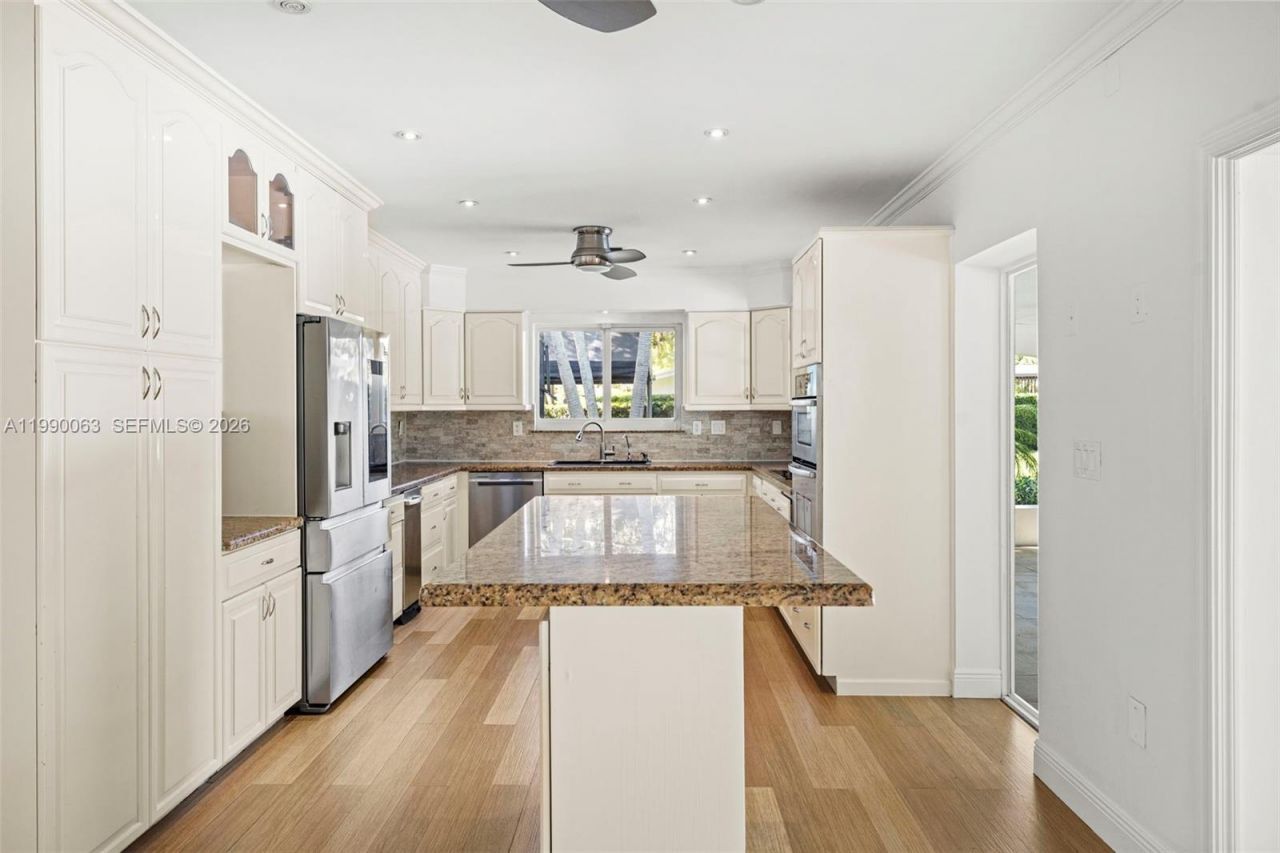 6601 SW 124th St , Pinecrest, FL 33156 Photo