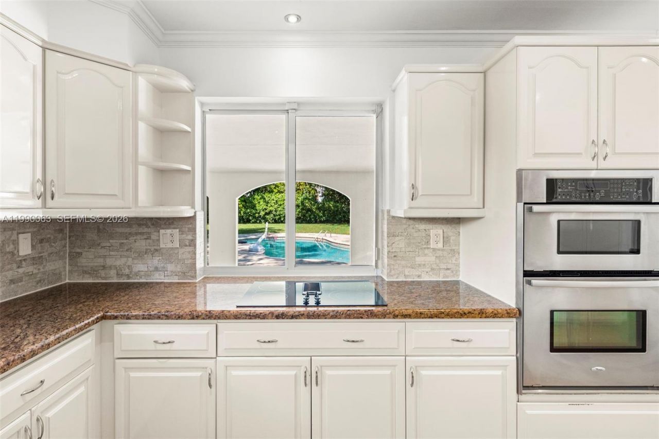 6601 SW 124th St, Pinecrest, FL 33156 Photo