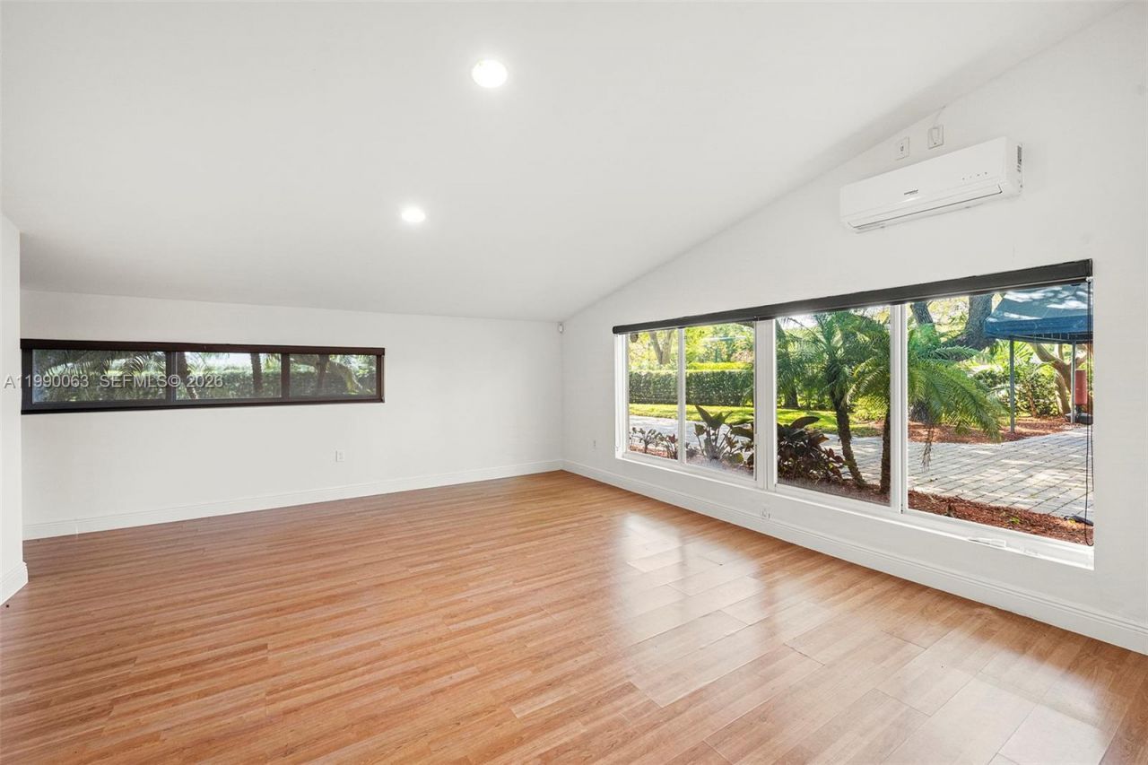 6601 SW 124th St , Pinecrest, FL 33156 Photo