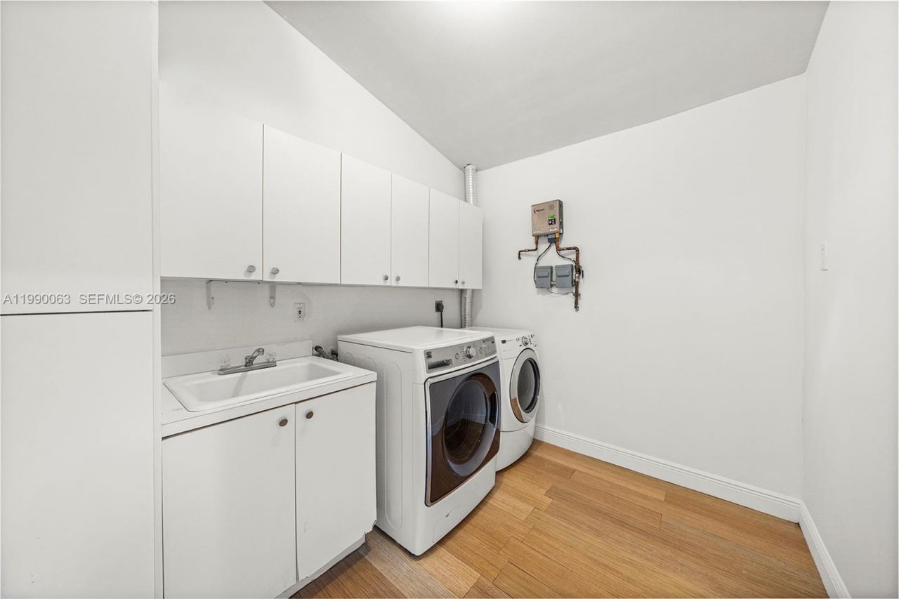 6601 SW 124th St , Pinecrest, FL 33156 Photo