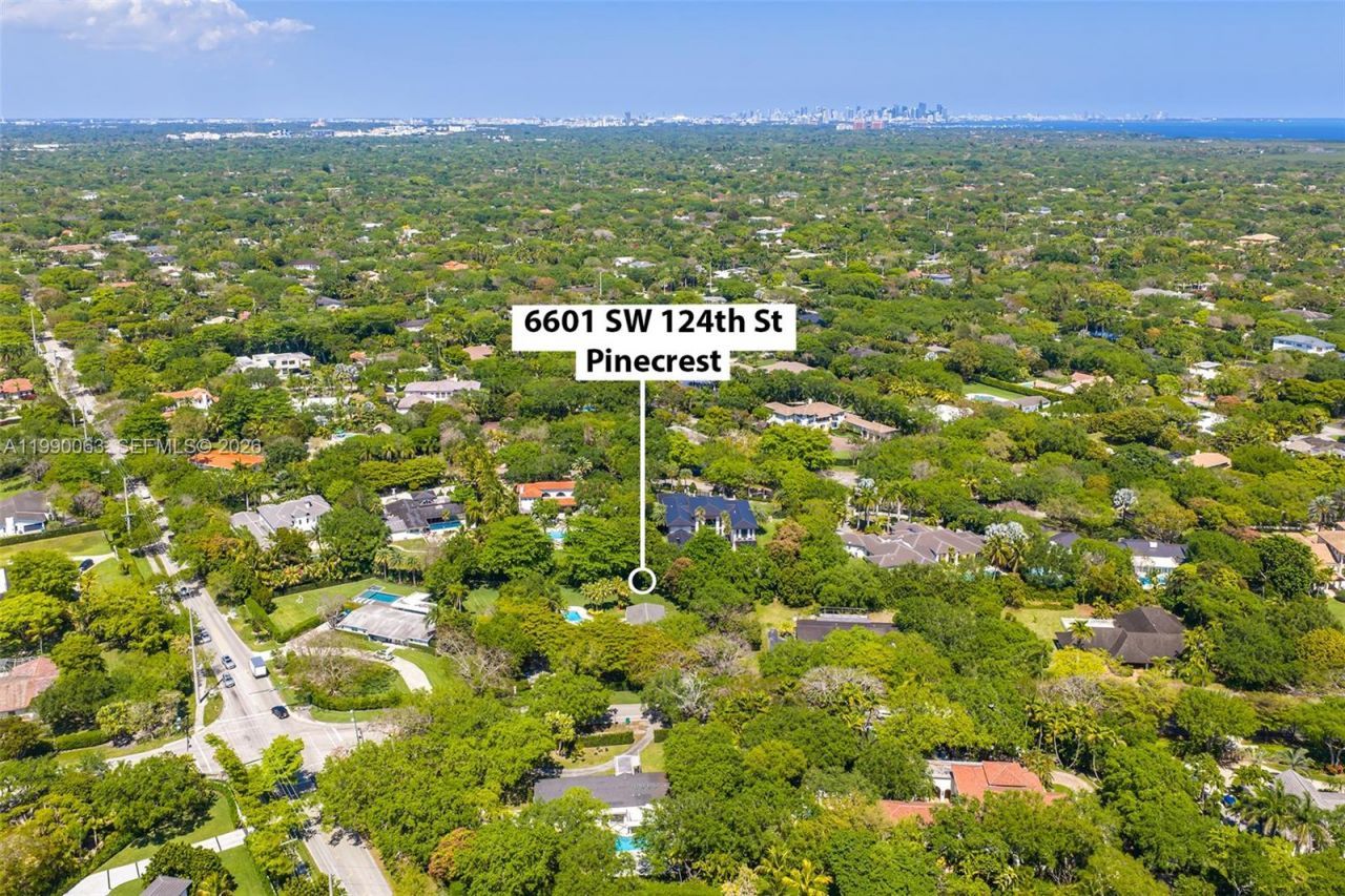 6601 SW 124th St , Pinecrest, FL 33156 Photo