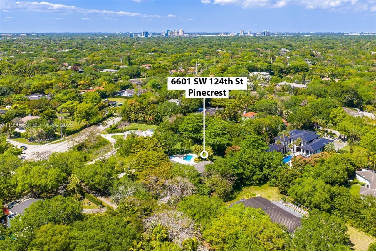 6601 SW 124th St , Pinecrest, FL 33156 Photo