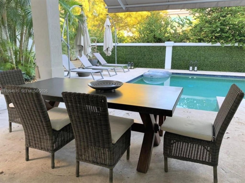 8 Turtle Walk , Unit 8, Key Biscayne, FL 33149 Photo