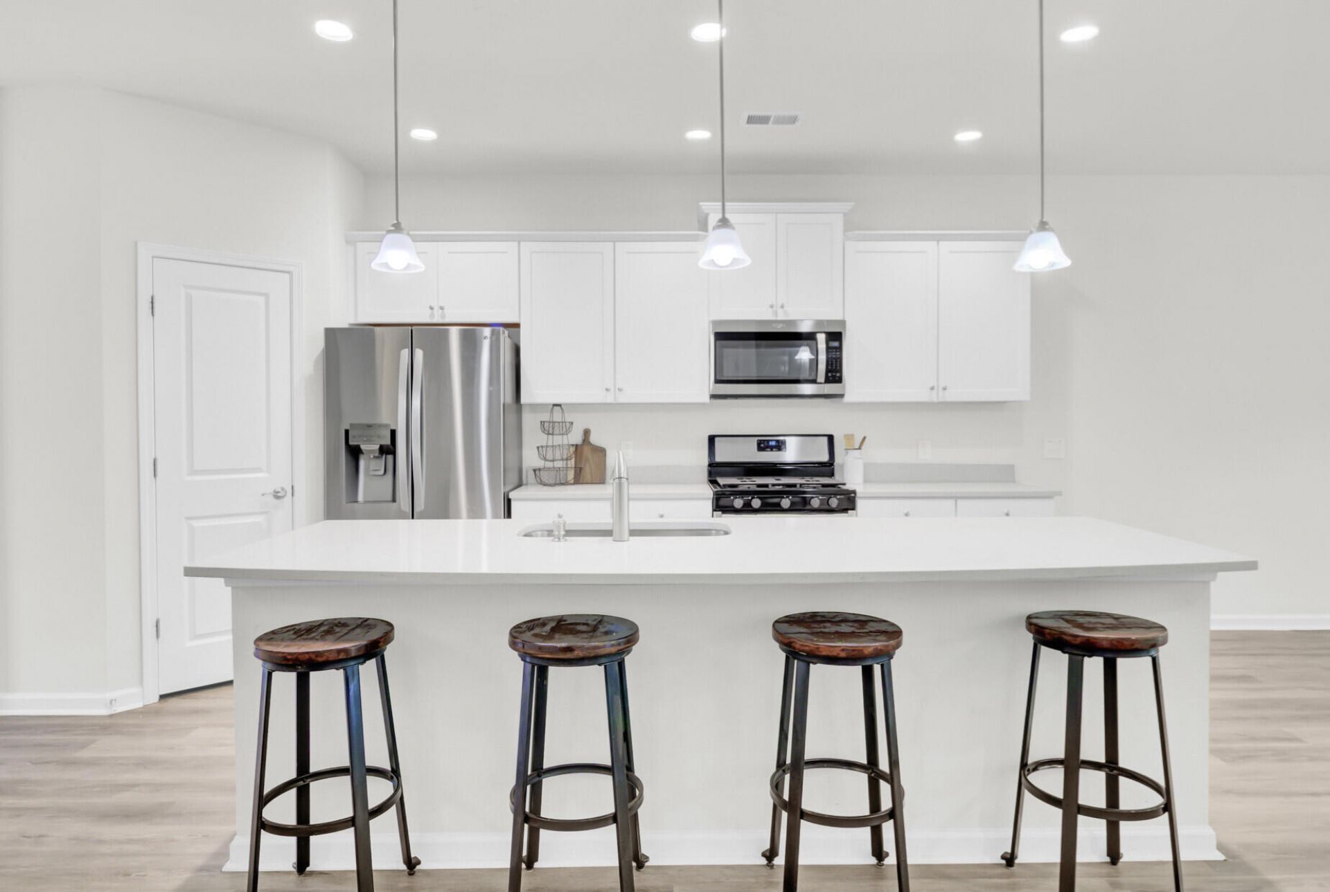 2007 Elvington Road Photo 25