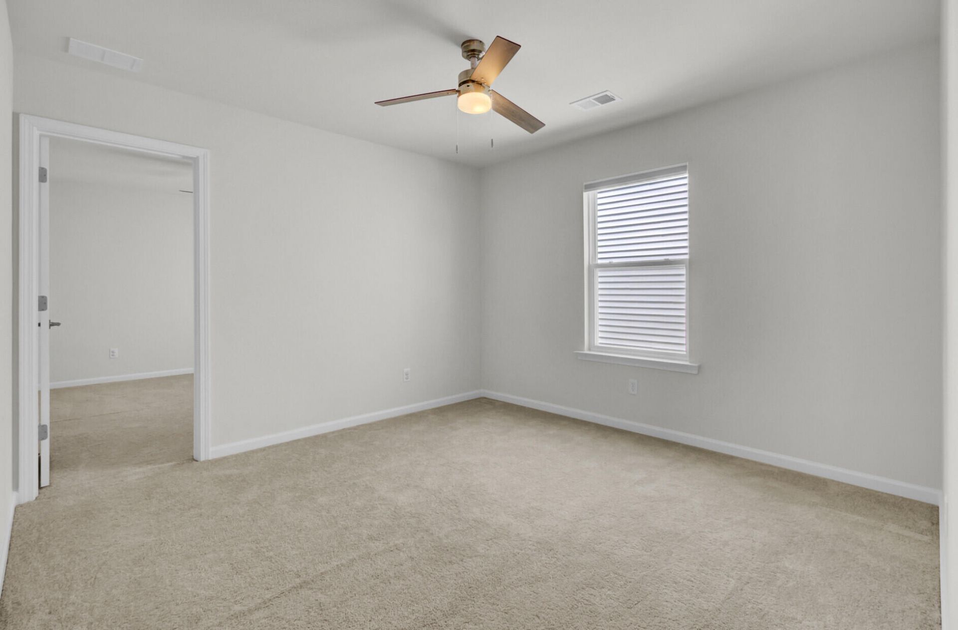 2007 Elvington Road Photo 43