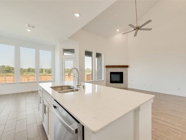 2804 Reuter Avenue, Fort Worth, TX 76179