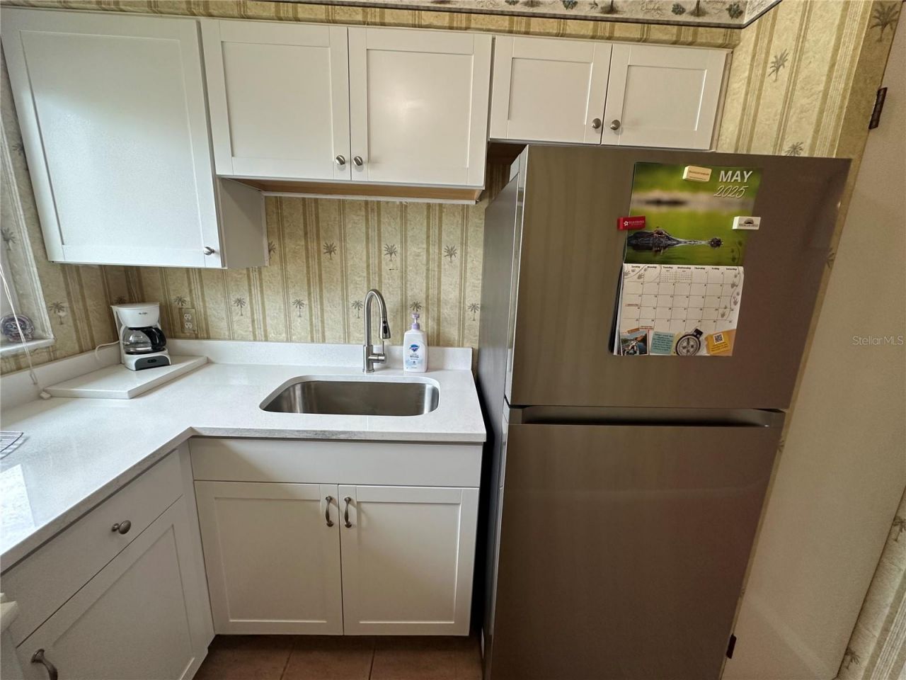 2315 Avenue C , Unit 7, Bradenton Beach, FL 34217 Photo