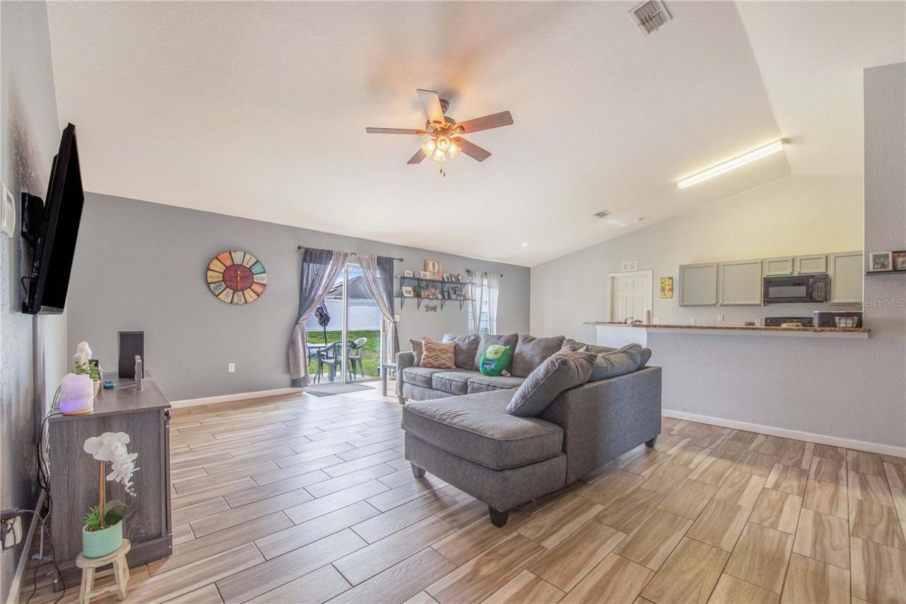 1729 Pebble Beach Street , Winter Haven, FL 33881 Photo