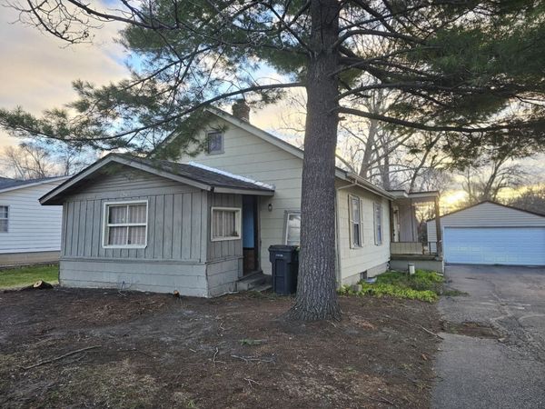 2907 Vinton Avenue, ROCKFORD, IL 61101