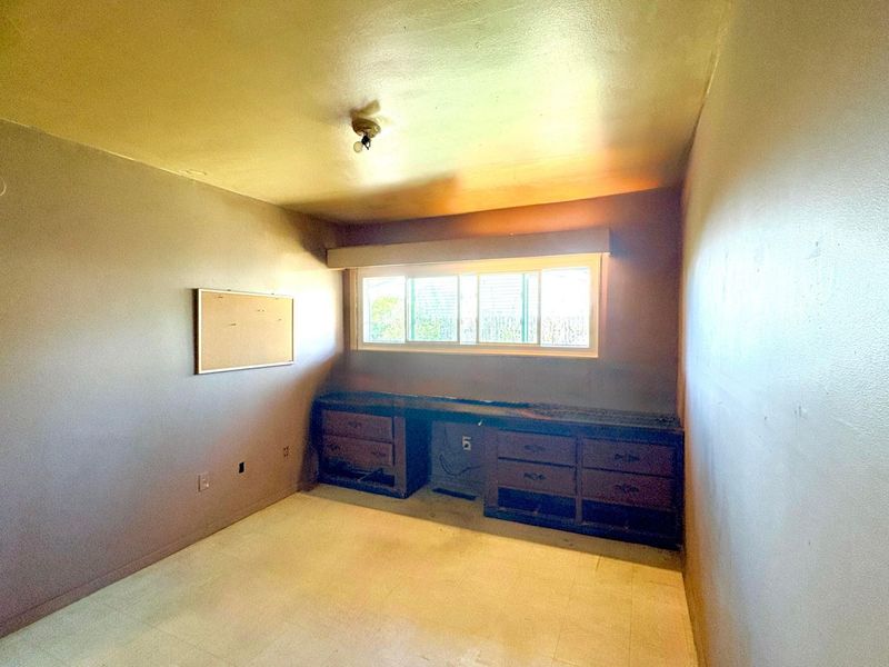 3232 Mary Avenue, Columbus, OH 43204 Photo 2