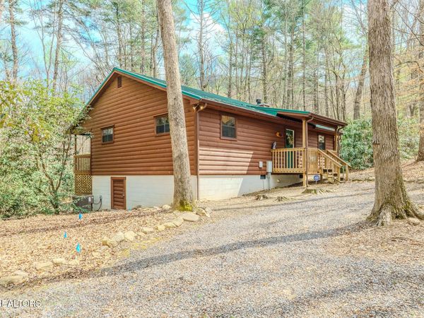 3386 Rocky Ridge Rd, Cosby, TN 37722