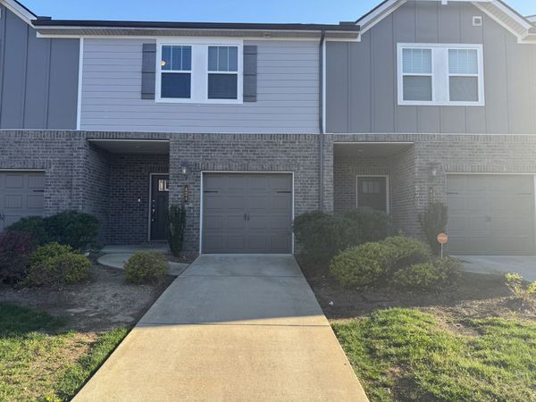424 Palmetto Dr , Columbia, TN 38401