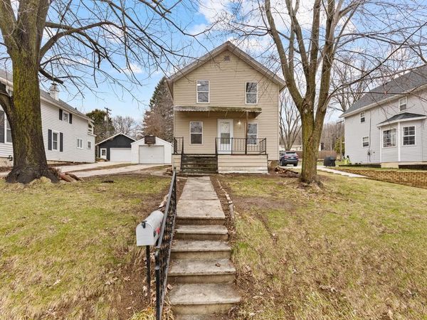 120 N Park PLACE, Plymouth, WI 53073