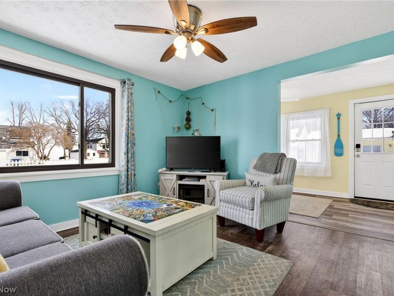 206 Fairfax Road, Vermilion, OH 44089 Photo 6