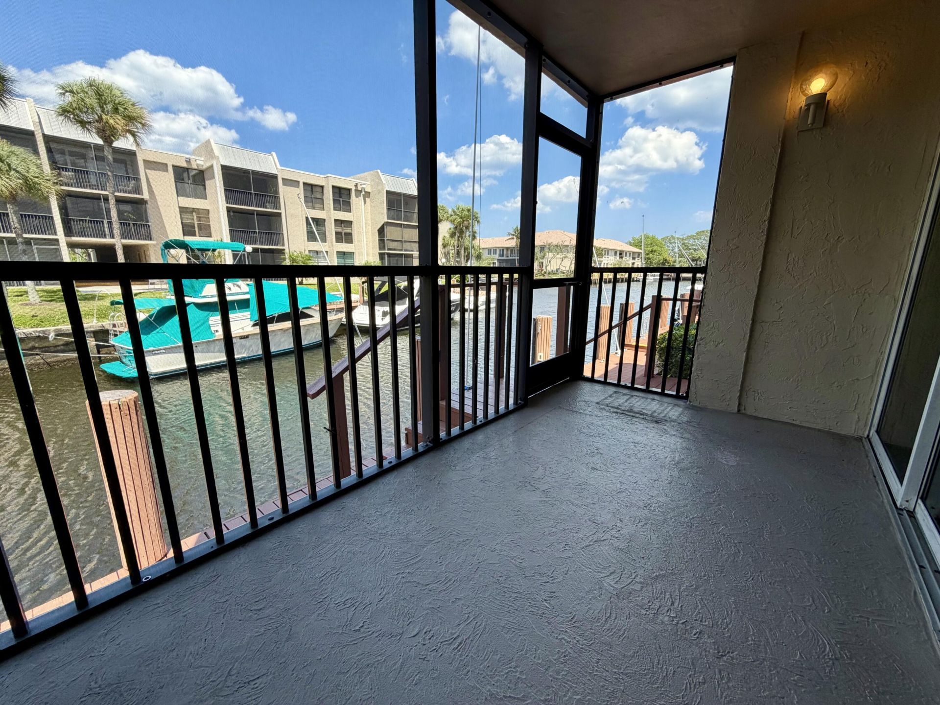 6 Royal Palm Way, Unit 102, Boca Raton, FL 33432 Photo