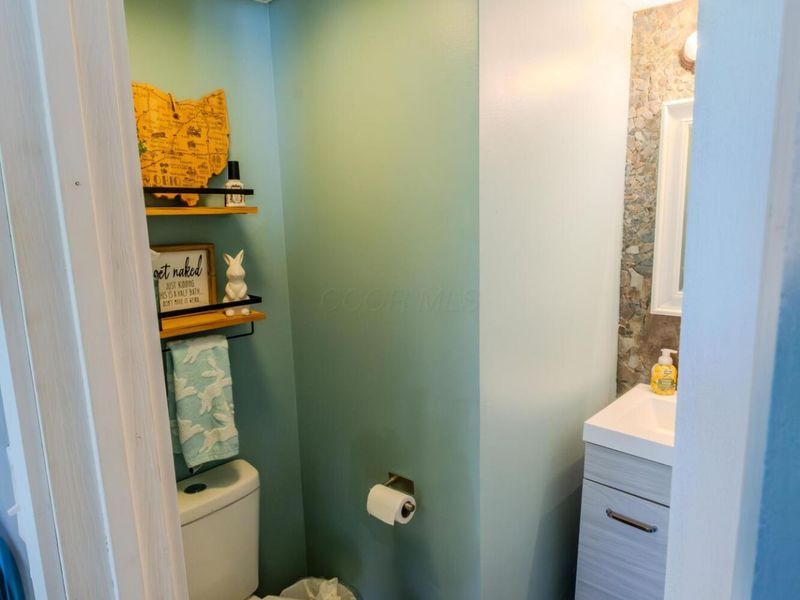 6614 Winbarr Way , Canal Winchester, OH 43110 Photo 11