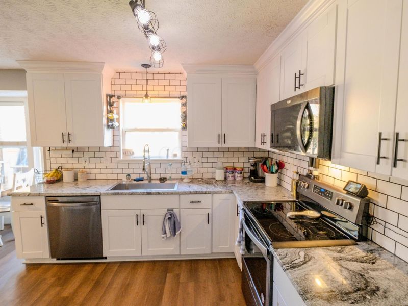 6614 Winbarr Way , Canal Winchester, OH 43110 Photo 13