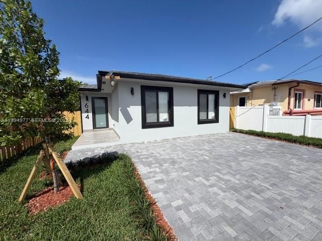 644 NW 6th Ct , Hallandale Beach, FL 33009 Photo