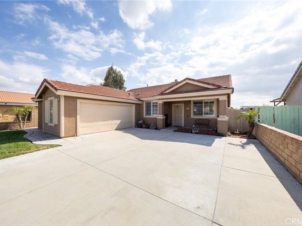 817 Riverwalk, San Bernardino, CA 92408