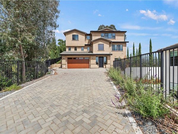 969 N Staley, Los Angeles, CA 90042