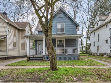 228 Gates, Elyria, OH 44035