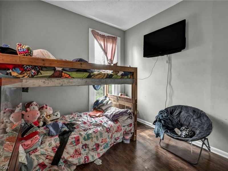 228 Gates, Elyria, OH 44035 Photo 16