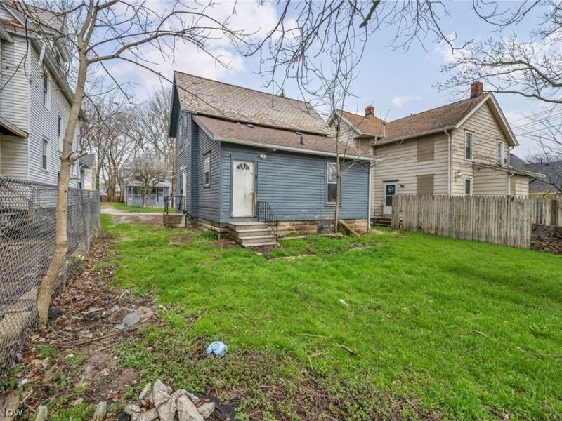 228 Gates, Elyria, OH 44035 Photo 36