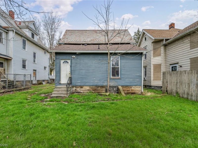 228 Gates, Elyria, OH 44035 Photo 37