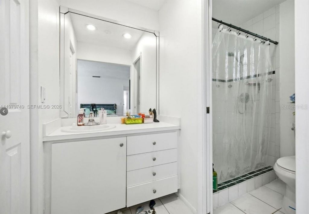 1185 NW 92nd Avenue , Pembroke Pines, FL 33024 Photo