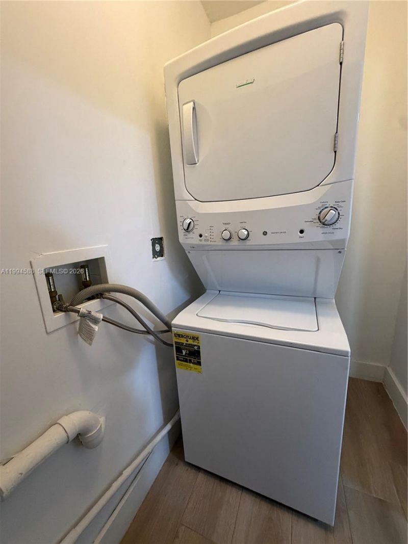 3373 SW 29th Ter , Miami, FL 33133 Photo