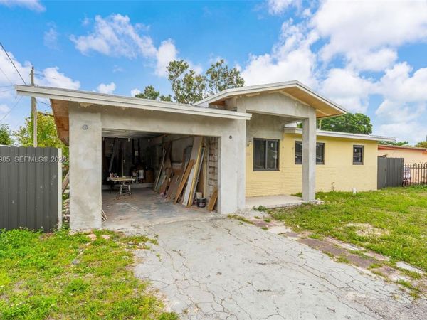 1830 NW 26th Ter , Fort Lauderdale, FL 33311