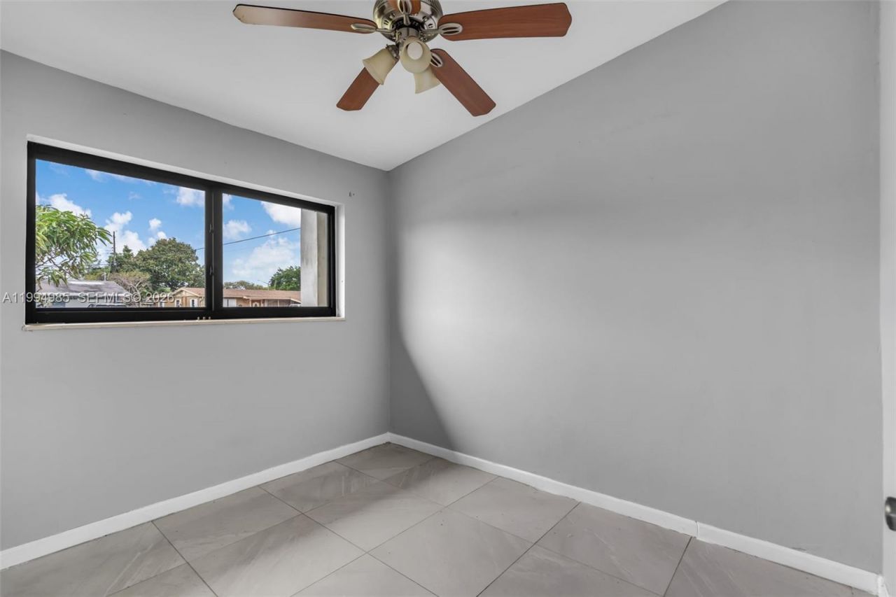 1830 NW 26th Ter, Fort Lauderdale, FL 33311 Photo