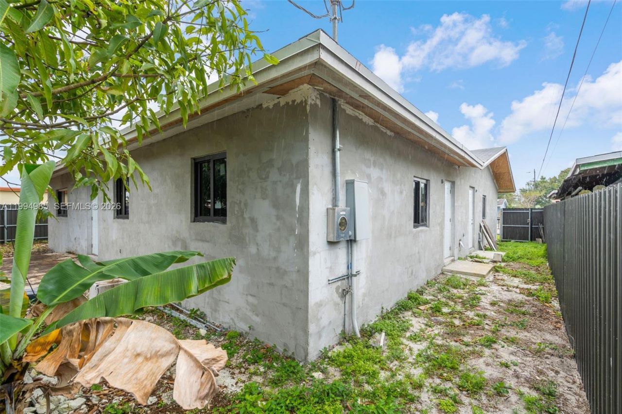 1830 NW 26th Ter , Fort Lauderdale, FL 33311 Photo