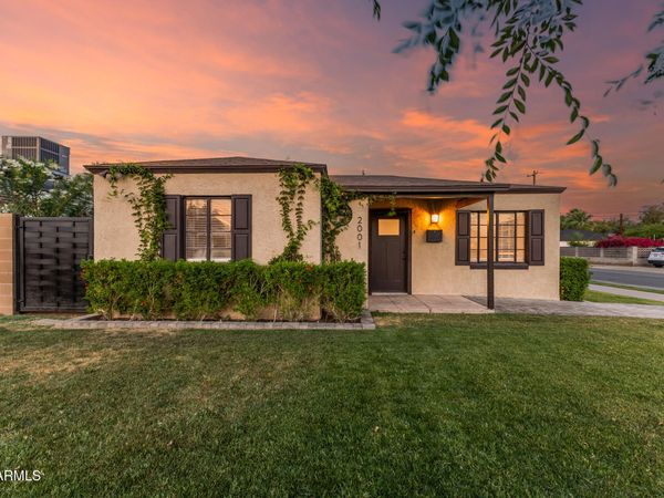 2001 N LAUREL Avenue, Phoenix, AZ 85007