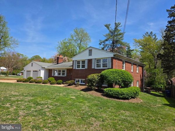 1915 SHANNON COURT , ALEXANDRIA, VA 22306