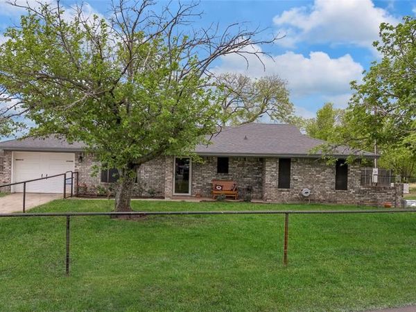 2321 County Road 2360 , Decatur, TX 76234