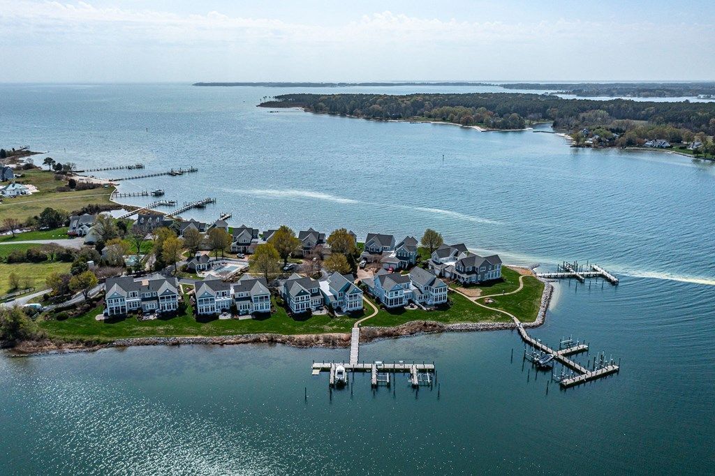 80 Westbay Drive, Kilmarnock, VA 22482 Main Photo