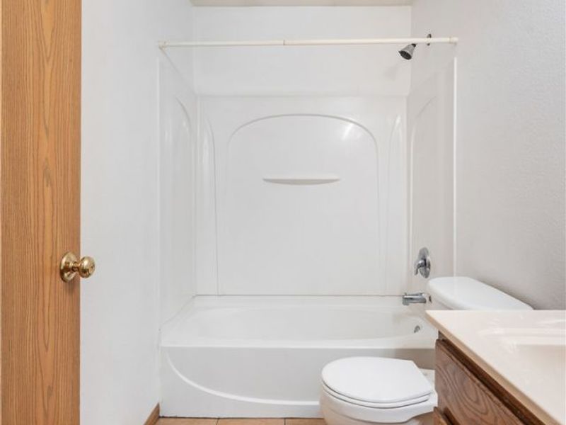 832 Michigan Avenue, Youngstown, OH 44504 Photo 34