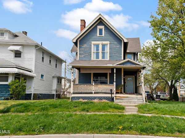 906 Oakwood Avenue, Toledo, OH 43607