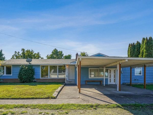 2806-2808 Livingston St NE, Salem, OR 97301