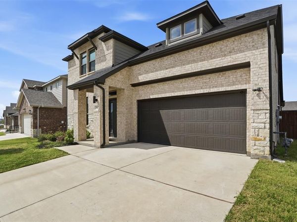 10613 Tuxinaw Trail, Fort Worth, TX 76179
