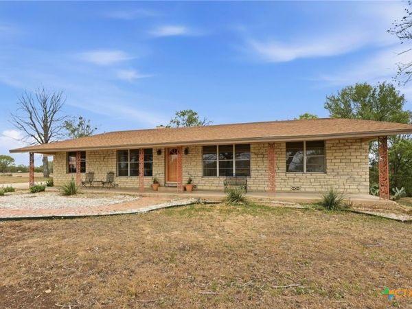3500 Scull Road , Martindale, TX 78655
