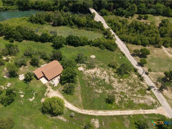 3500 Scull Road, Martindale, TX 78655