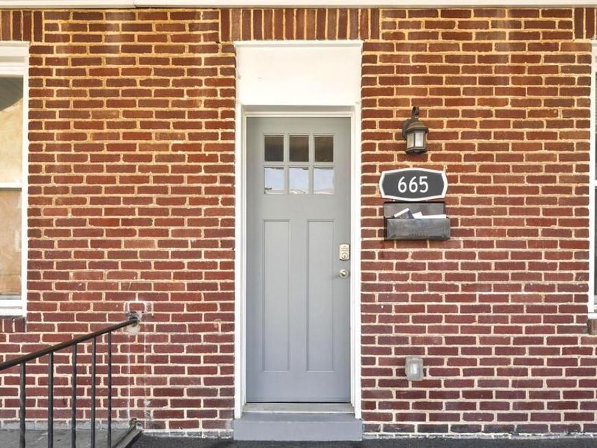 665 Dumbarton Avenue, Baltimore, MD 21218 Main Photo