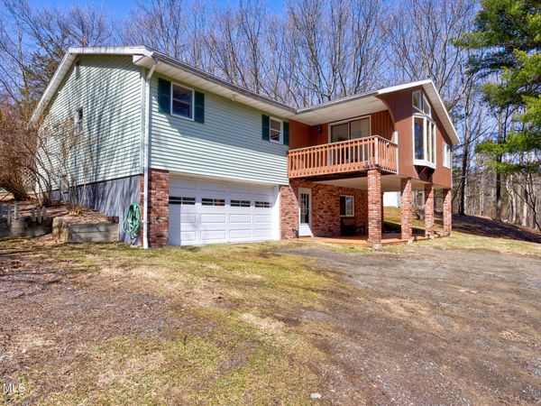 524 Angel Hill Road, Chatham, NY 12037