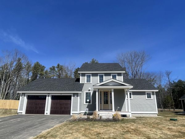 40 Cascade Circle, Unit 33, Kennebunk, ME 04043