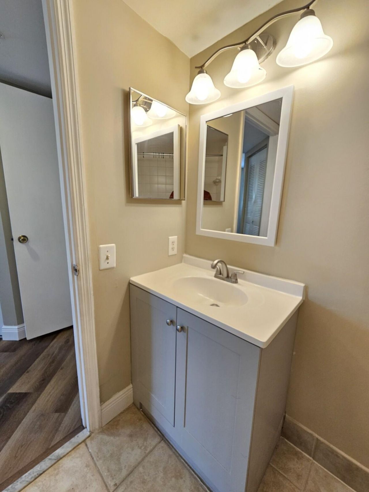 4191 N Haverhill Road, Unit 408, West Palm Beach, FL 33417 Photo