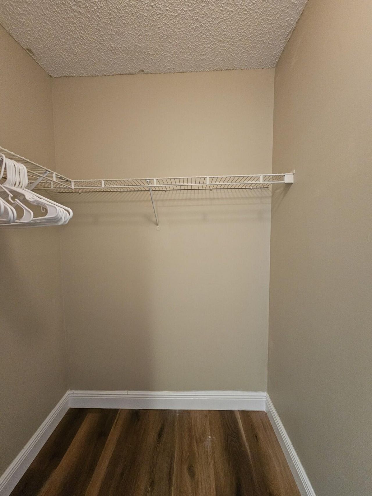 4191 N Haverhill Road, Unit 408, West Palm Beach, FL 33417 Photo